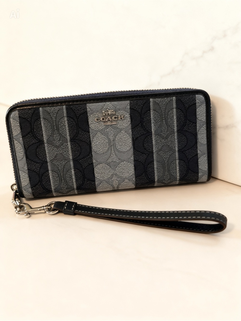 NWT Coach Denim Striped Signature C Zip Wristlet